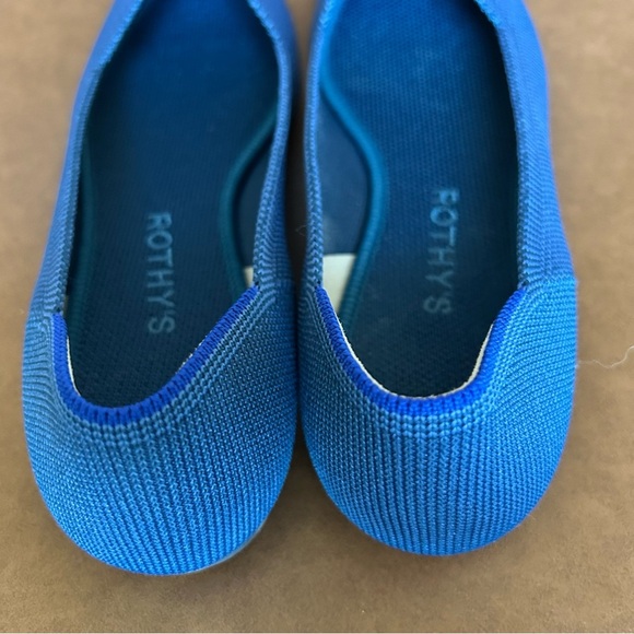 Ocean Blue Rothy's Size 8 - Picture 6 of 9